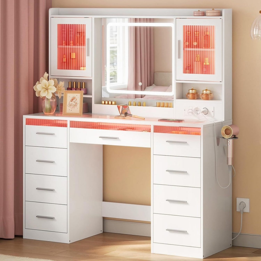 Moderne coiffeuse gris clair parfaite dressing